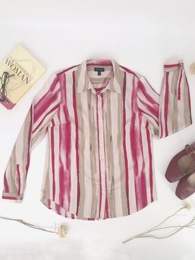 ✨The Limited Pink Multi Stripe Easy Care Career Blouse Size M Medium✨